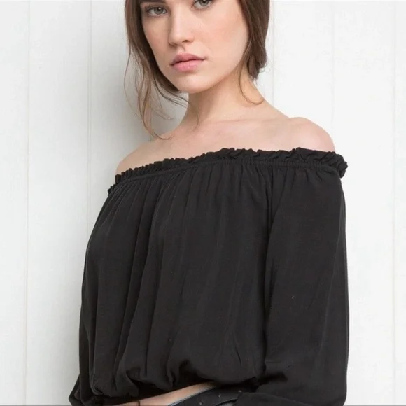 BRANDY MELVILLE TOP MAURA OFF SHOULDER BLACK - Picture 3 of 5